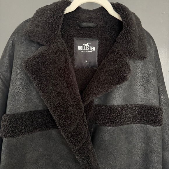 Hollister Women’s Faux Suede & Shearling Coat - Picture 2 of 7
